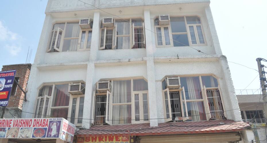 Shrine Guest House, Katra 1